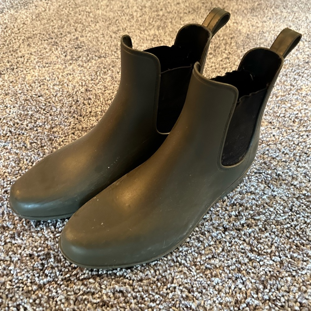 Target Rain Boots - Picture 2 of 3